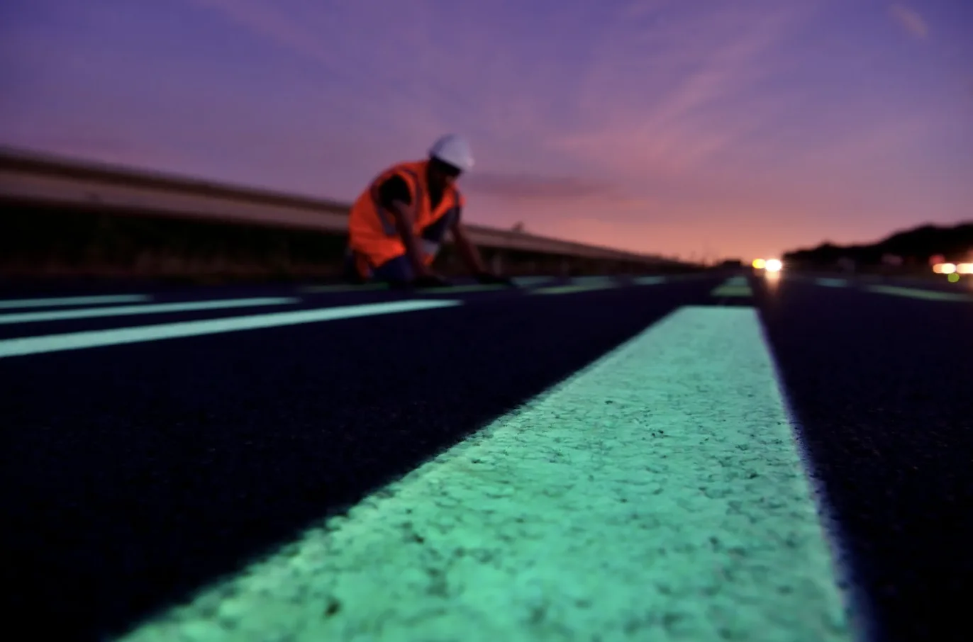 LuminoKrom Path Paint